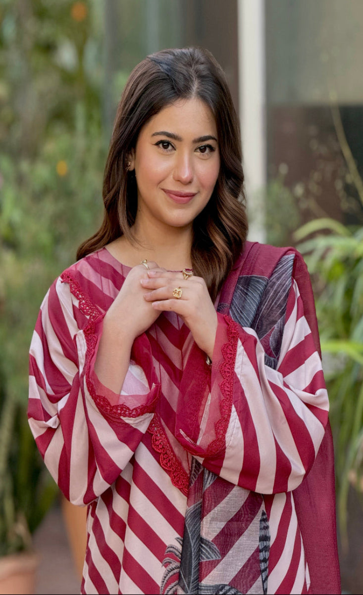 Gulnaar Maroon