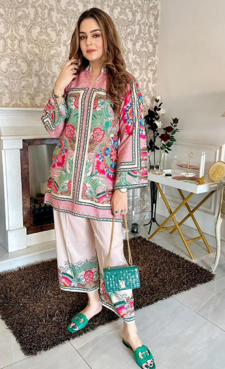 Gulabkaar (گلابکار)