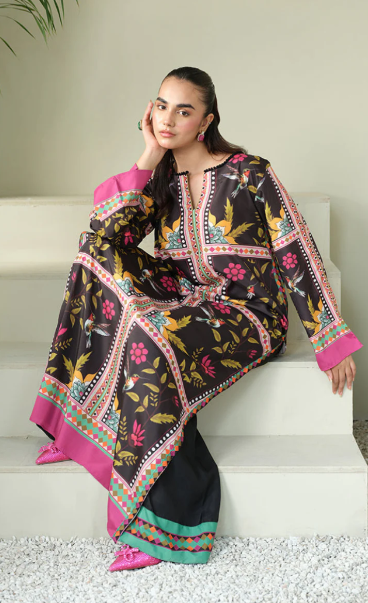 Husn-e-Naz (حسنِ ناز)