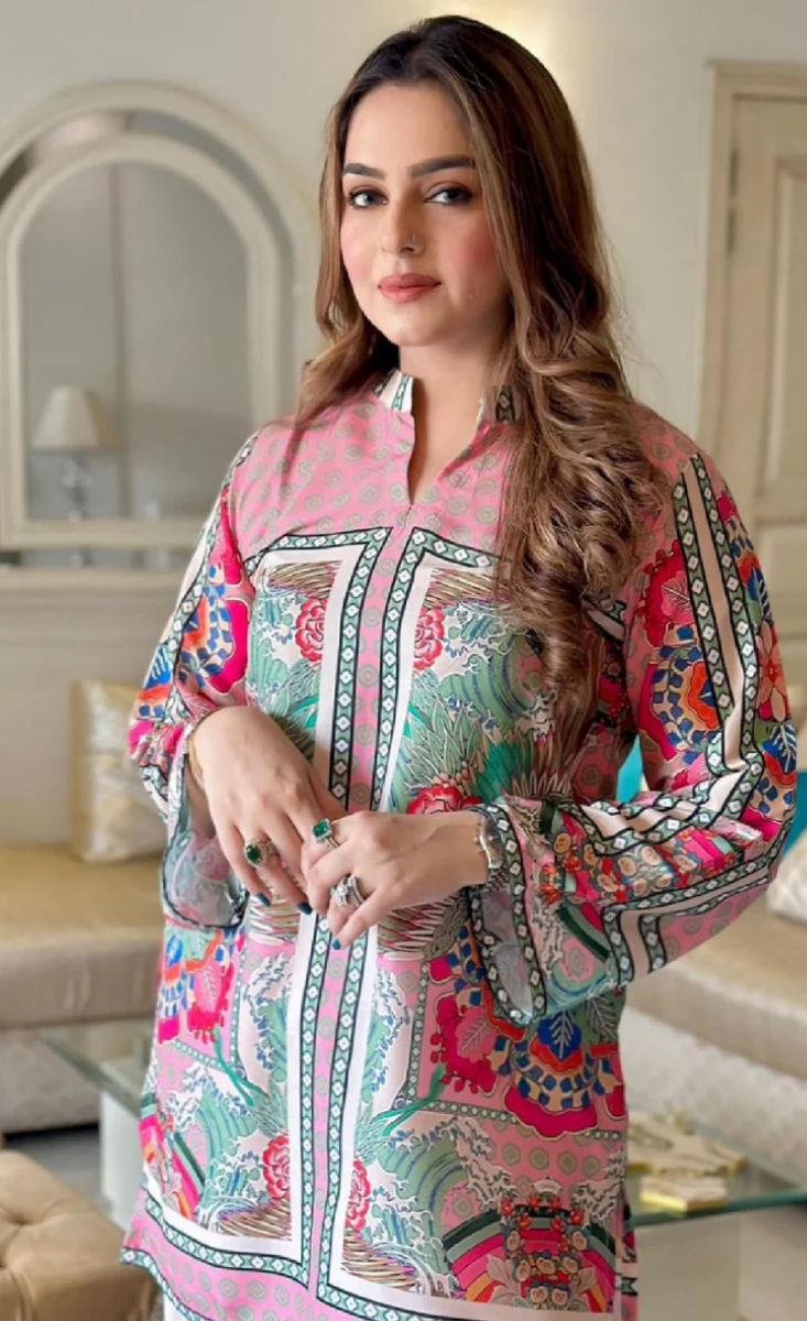 Gulabkaar (گلابکار)