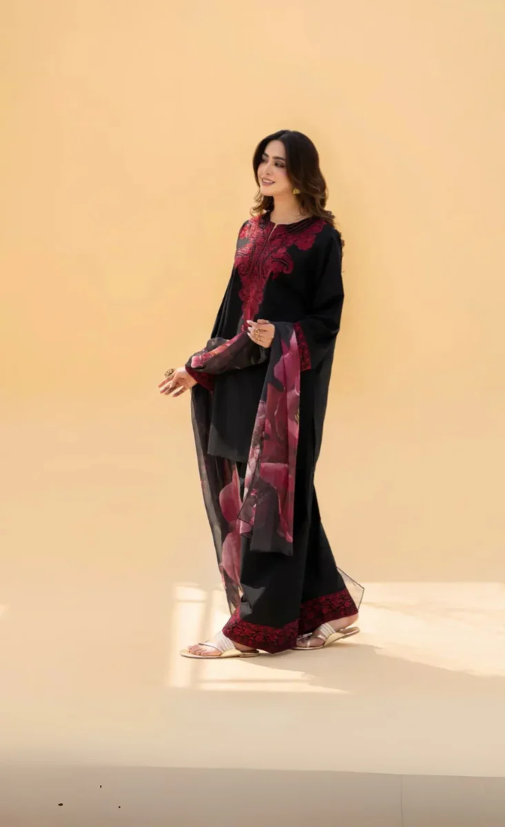 Noor-e-Lal (نورِ لال)