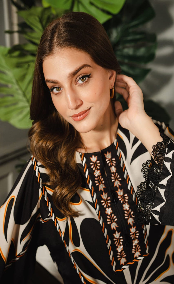 Noir Bloom Co-ord Set – نوار بلوم کوآرڈ سیٹ