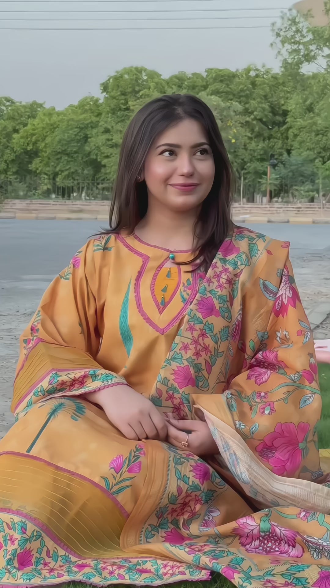 Zarqa Gul